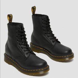 Dr Martens 1460 WOMEN'S PASCAL VIRGINIA LEATHER BOOTS